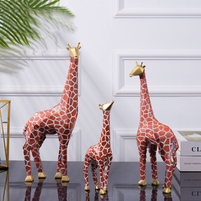 HomeQuill™ Handmade Geometric Giraffe Sculpture